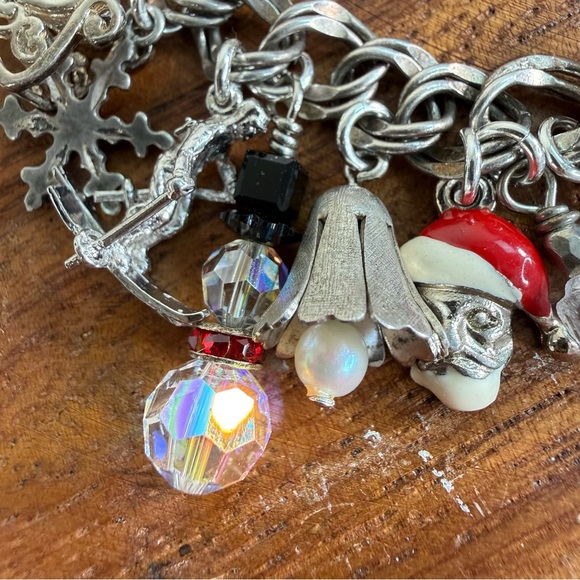 Vintage Sterling 925 Silver Christmas Santa Winter Holiday Skiing Charm Bracelet - Picture 7 of 16